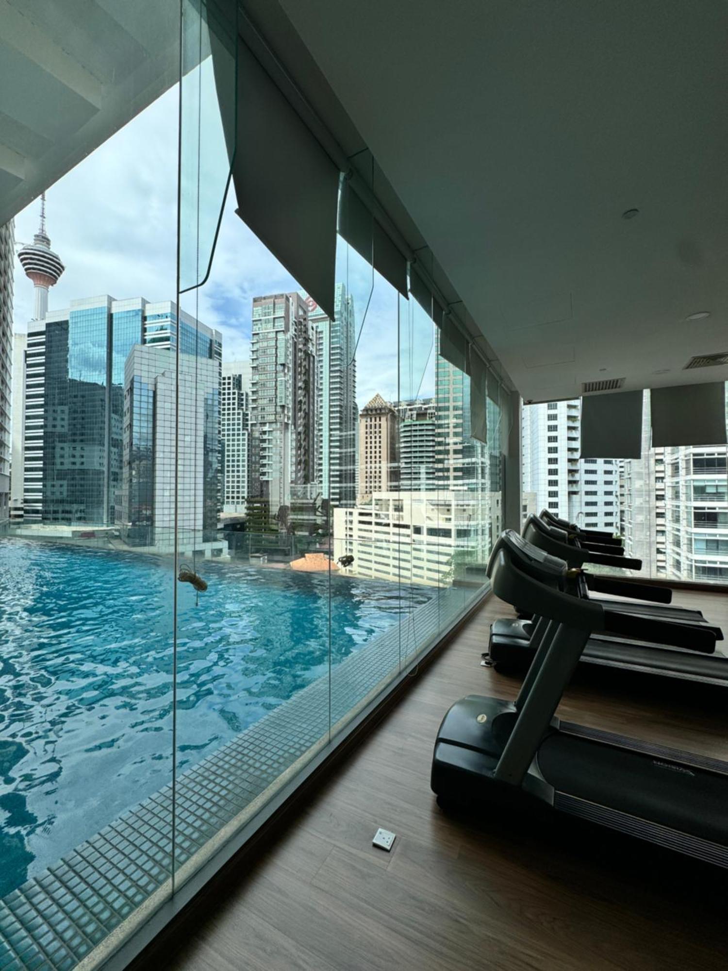 1 Bukit Ceylon Apartemen *